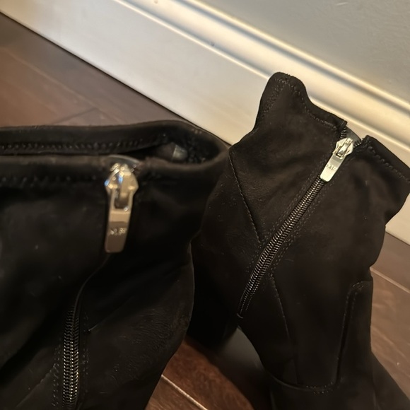 Marc fisher velour ankle booties 8.5 EUC - Picture 3 of 14